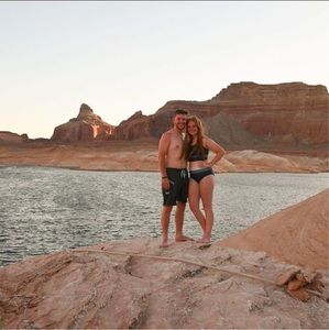 Meet your Posher, Ambria